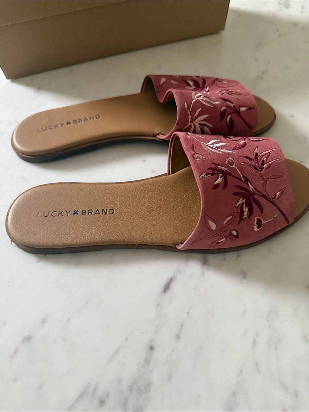 Lucky Brand Rose Pink Floral Embossed Slide Mules - Picture 2 of 2
